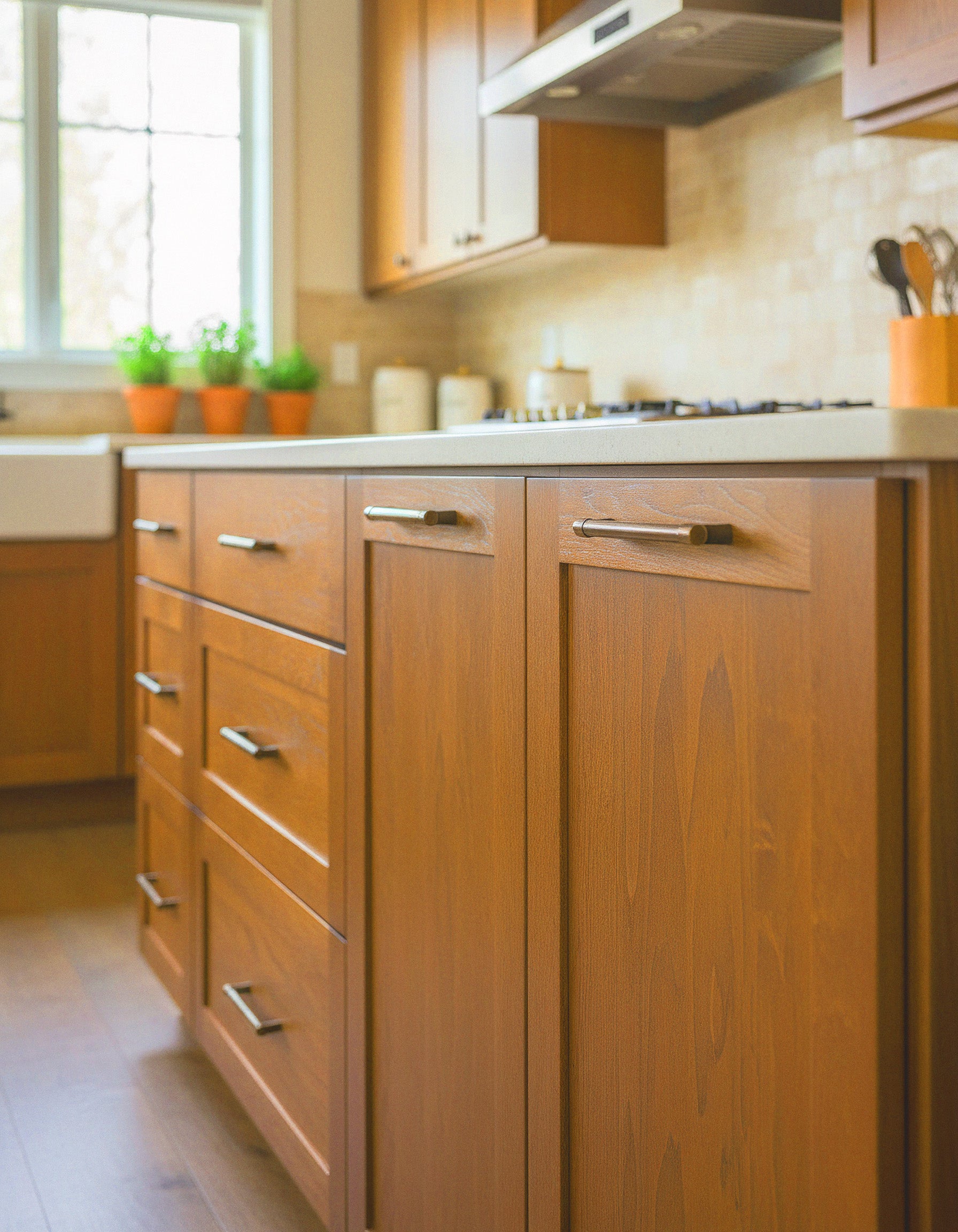 Wood'n Cabinet Kit (24 Door / Grained) - Cedar